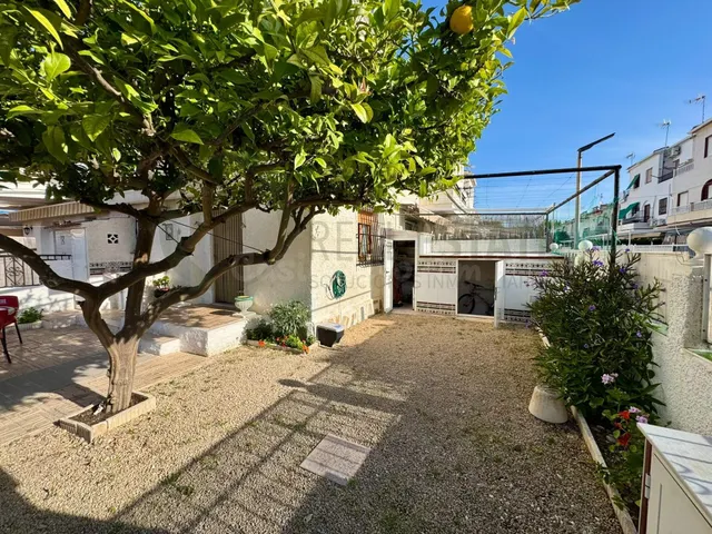 Bungalow con Jardín Privado y Parking a 100m de la Gran Play - foto 3