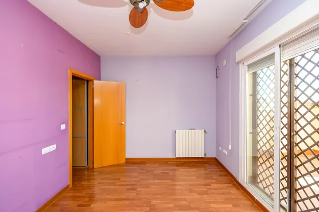 Ponemos a la venta esta preciosa casa en Urbanizacion cerrada, con zonas comunes y piscina comunitaria. — 32