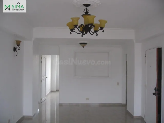 SE VENDE APARTAMENTO MANGA