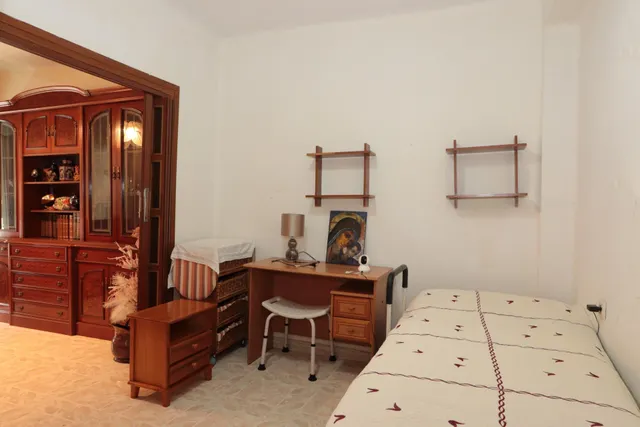 Piso en venta junto a calle Ángel Bruna de 110 m2, 3 dormitorios, baño y aseo, balcon y terraza acristalada — 14