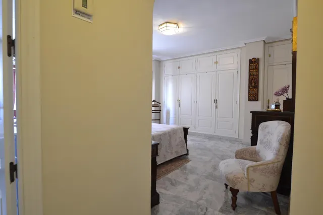 Espectacular piso de 5 habitaciones, garaje, terraza... junto Av. Aeropuerto y Vista Alegre!!! — 16