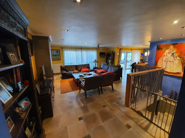 Chalet individual en una de las urbanizaciones mas exclusivas de Benidorm — 25