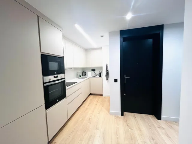 APARTAMENTO SEMINUEVO - AMUEBLADO CON TRASTERO Y GIMNASIO - CERCA DE LAS CANTERAS — 8