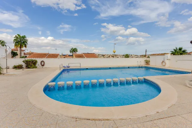 CHALET INDEPENDIENTE EN CIUDAD QUESADA CON JARDIN, GARAJE Y PISCINA COMUNITARIA — 10