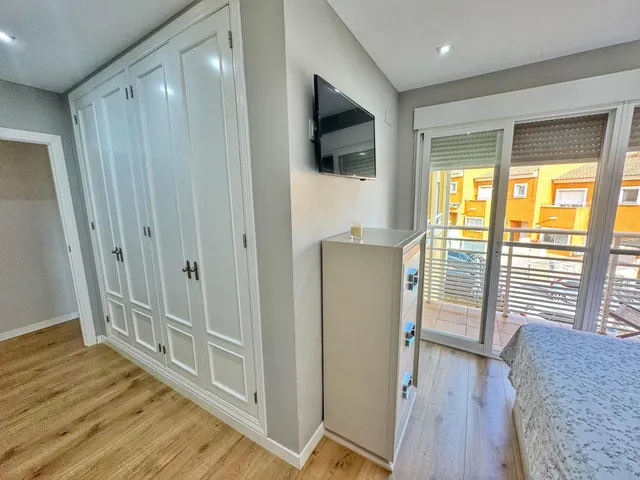 Espectacular bungalow en alenda golf — 15