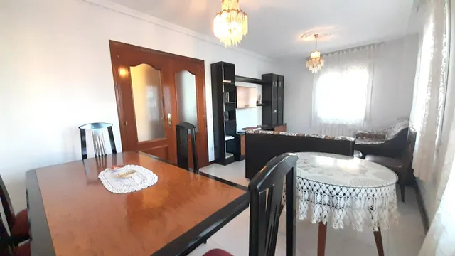 PISO EN VENTA DE TRES habitaciones EN CIGALES — 4
