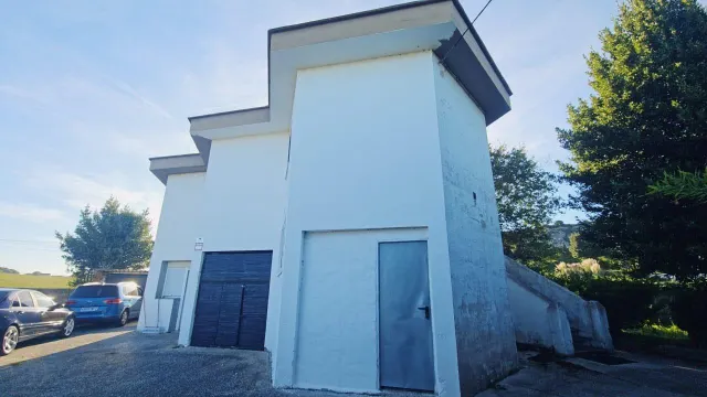 UNA CASA CON MUCHAS POSIBILIDADES, TERRENO Y ESPACIO PARA CREAR TU PROYECTO — 25