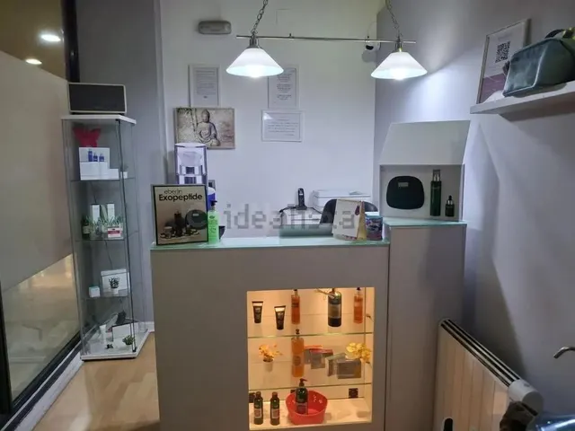 SE ALQUILA COMERCIAL EN COUTO, CALLE ERVEDELO 35