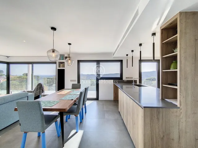 Nueva promoción de vivienda unifamiliar en venta y con vistas al mar en Lloret de Mar — 12