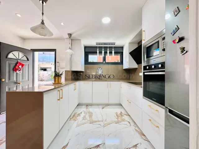 ¡¡EL HOGAR PERFECTO PARA DESCONECTAR, ENTRE LA COSTA Y LA MO - foto 2