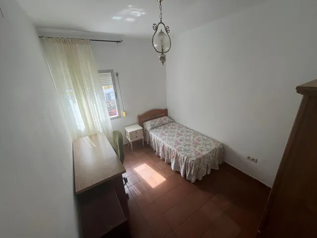SE ALQUILA PISO EN ULÍA — 19