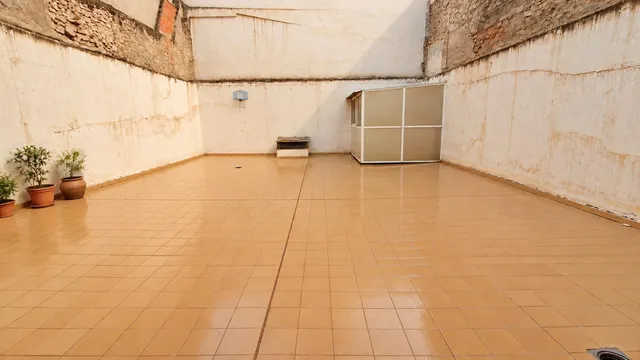 Planta baja de 131 m2 con terraza privada de más de 40 m2, garaje y 2 trasteros en Alicante — 25