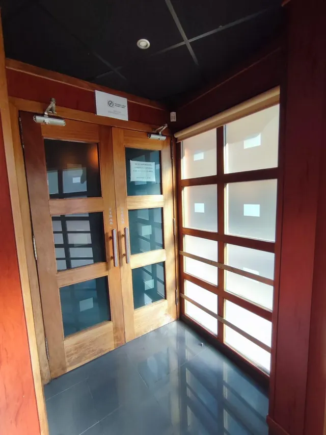 PUB BAR EN FUNCIONAMIENTO — 17