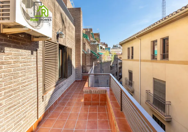 Piso en recogidas con terraza y garaje opcional — 4