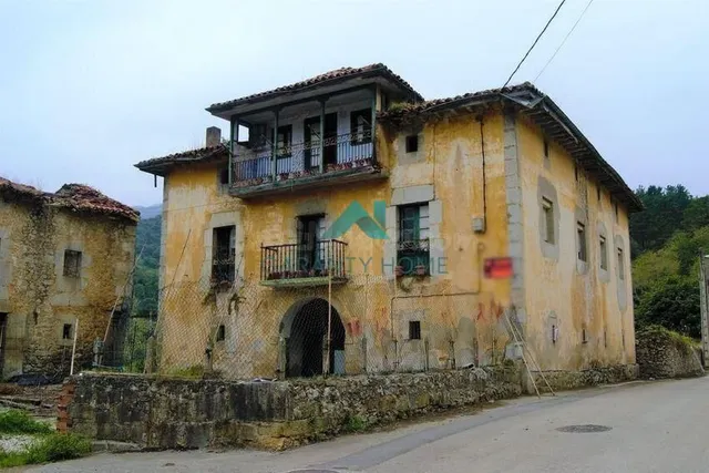 Se vende casa de pueblo con terreno - foto 4
