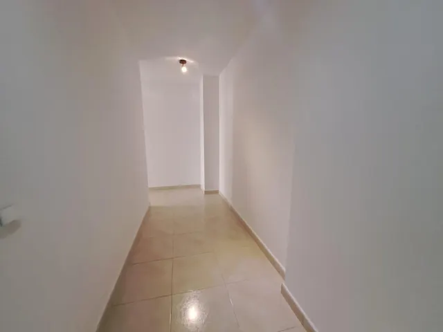 Ampli apartament seminou a segona línia de mar — 11