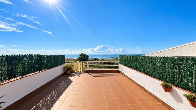 Impresionante Apartamento Reformado en Cunit con Vistas al M - foto 3
