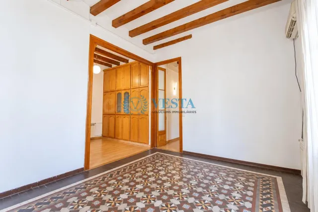 PISO MODERNISTA EN EL CENTRO DE REUS - foto 3