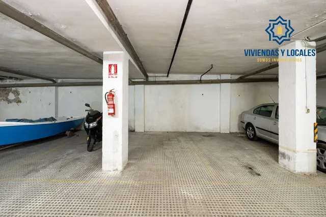 Plaza de garaje y trastero junto al Hospital de Traumatología — 6