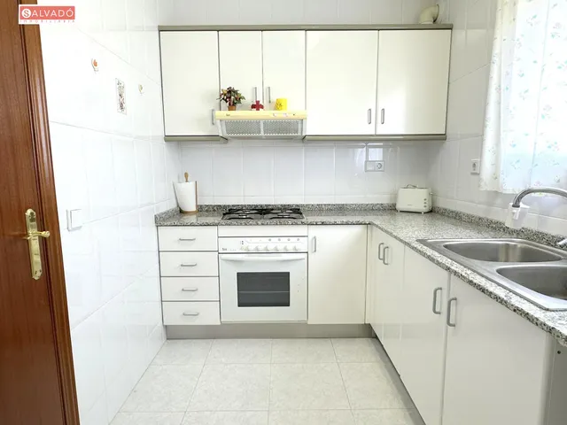 Piso con terraza a solo 750 metros de la playa !!! — 7