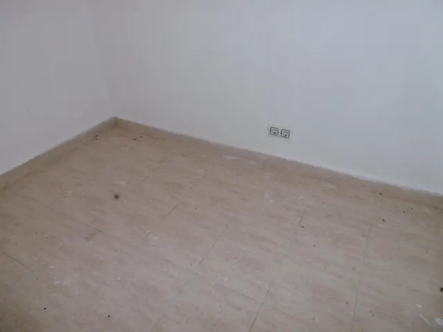 LOCAL COMERCIAL CON MUCHA FACHADA — 7