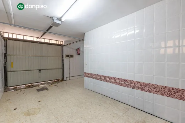 Complejo industrial con vivienda en Alhendín con 2500 metros cuadrados — 41
