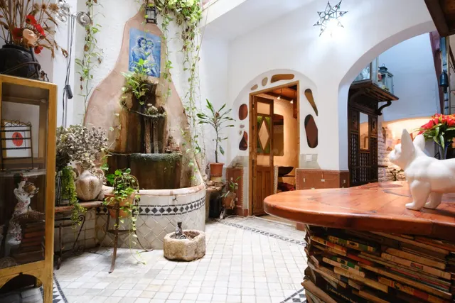 Un refugio con duende: palacete independiente junto a Plaza  - foto 3