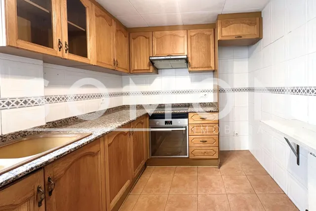 VIVIENDA EN ALQUILER EN LA CARRETERA DE MALILLA — 11