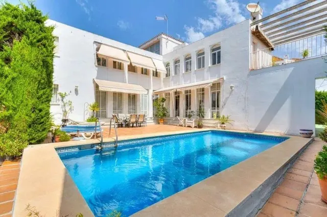 Chalet 5 habitaciones 339m² en venta - Marbella - foto 2