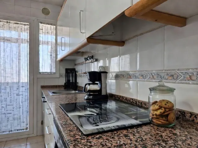 Excepcional vivienda en violant d'hongria con parking doble, trastero y zona comunitaria — 16