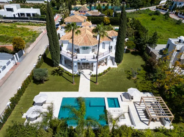 Chalet 5 habitaciones 722m² en venta - Marbella - foto 2