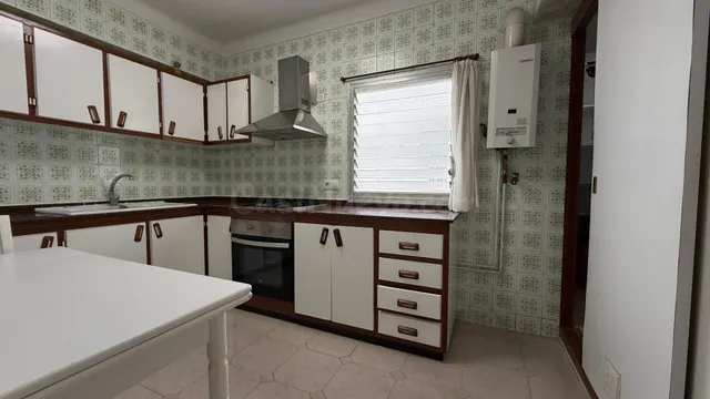 Piso amplio con salón de 28 m2, vistas despejadas y 3 habita - foto 4
