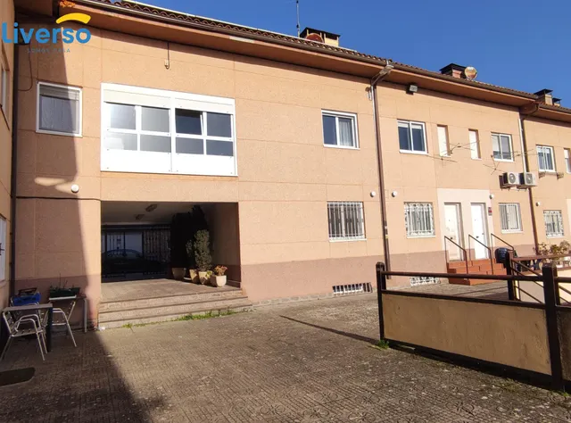 Amplio adosado de 4 dormitorios y con terraza de casi 10 m2. — 44