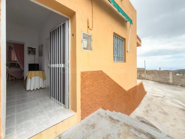 FINCA RÚSTICA CON VIVIENDA EN ARICO- LA SABINITA (NO HIPOTEC - foto 3