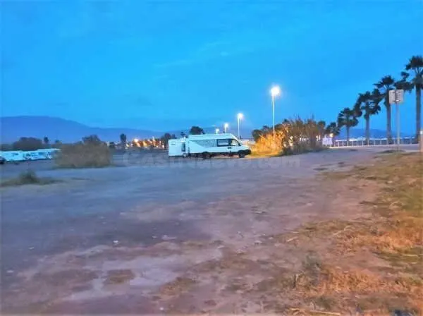 OPORTUNIDAD DE INVERSIÓN EN PLAYA GRANADA! - foto 4