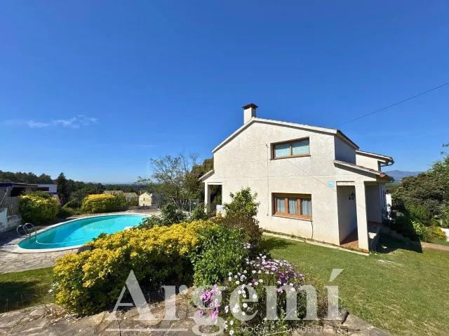 VENTA en EXCLUSIVA casa en Palau-solità i plegamans