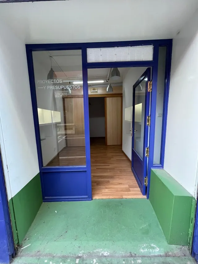 SE ALQUILA LOCAL EN CALLE HILARION ESLAVA — 5