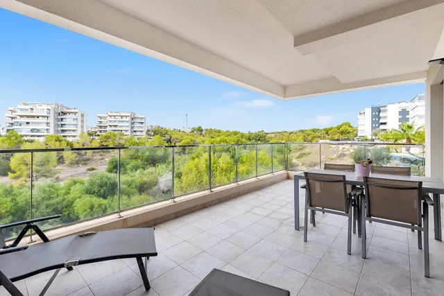APARTAMENTO EN ORIHUELA COSTA (GREEN HILLS) GARAJE+TRASTERO.