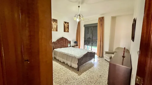 OPORTUNIDAD DE PISO CON AMPLIAS ESTANCIAS IDEAL PARA RESIDEN - foto 5