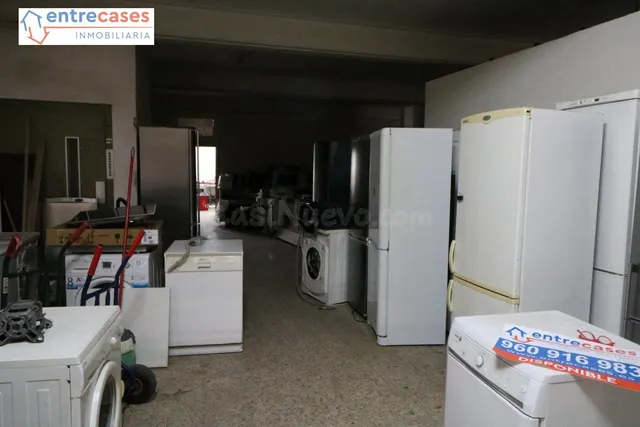 OPORTUNIDAD PARA CONSTRUCTORES. 1.100M2 DE TECHO, 5 PLANTAS  - foto 2