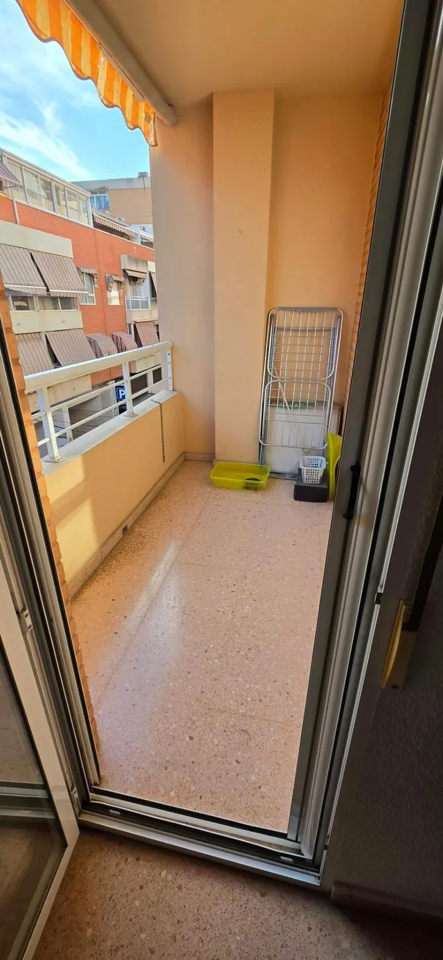 PISO A LA VENTA AMPLIO, LUMINOSO Y CON PLAZA DE GARAGE — 39