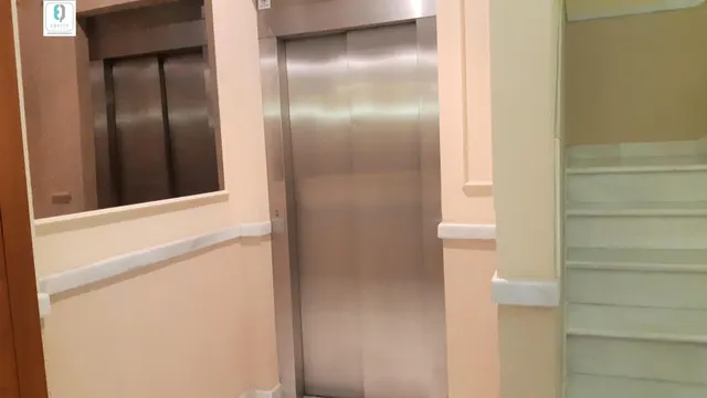 Preciosa oficina en alquiler en el centro de Granada — 10