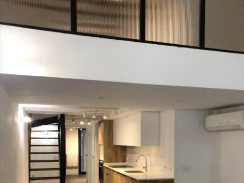Planta baja a la venta ideal para inversores en El Raval, Barcelona — 8