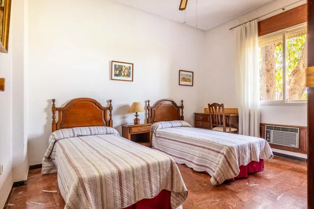 Finca de Recreo " La Almudena" — 28