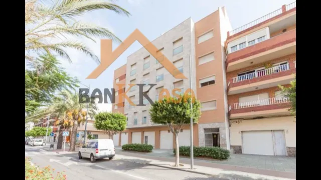 SE VENDE O SE ALQUILA PLAZA DE GARAJE EN SANTA MARÍA DEL ÁGUILA — 3