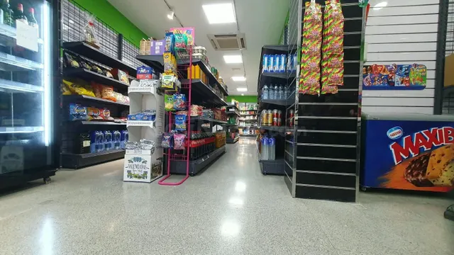 Traspaso Espacio Comercial de Alimentación y Delicatessen en - foto 2