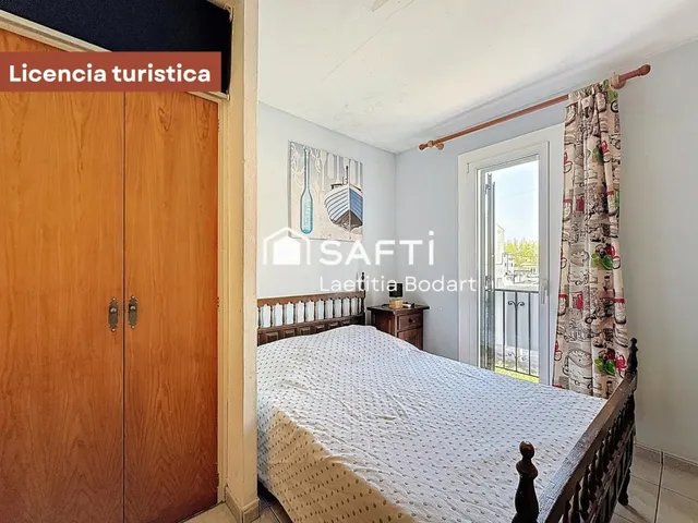 Casa de pescador con licencia turística y amarre - Empuriabrava — 39