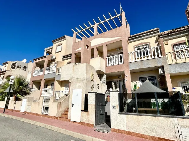 APARTAMENTO DE 2 DORMITORIOS 1 BAÑO EN ORIHUELA COSTA (VILLAMARTÍN) — 3