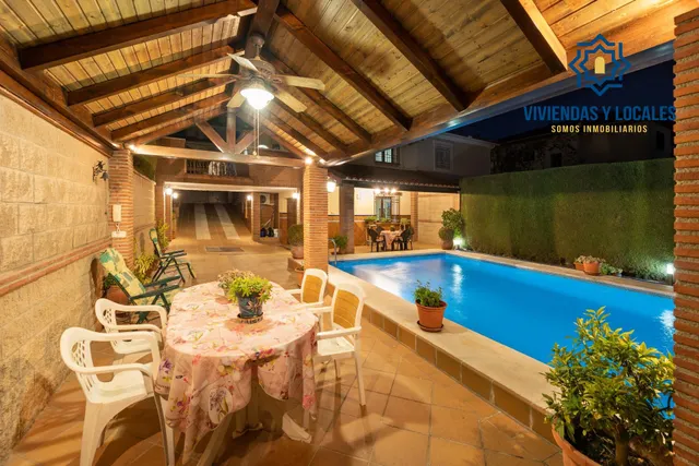VIVIENDA PAREADA EN MONTELUZ — 8