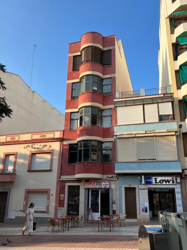 CASABANCO VENDE OFINA EN ALMENDRALEJO.